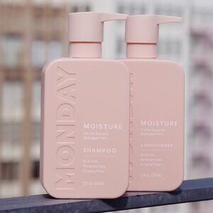 Monday Moisture Shampoo & Conditioner Set